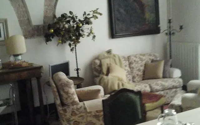 Casa Ciri Bed  Breakfast