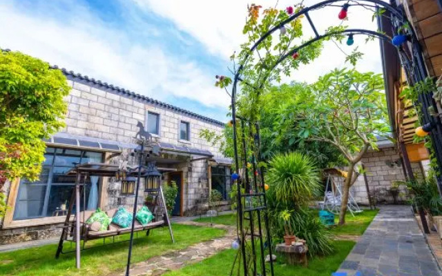 The Secret Garden of Weizhou Island Rabbit B&B (Shell Beach Colorful Beach Branch) – Outside – Beihai