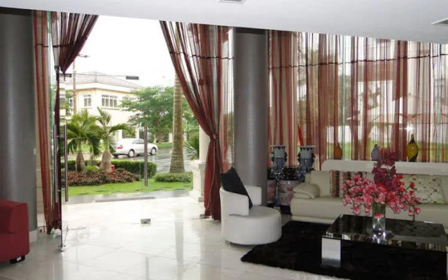 Palms Garden Hotel near SECC