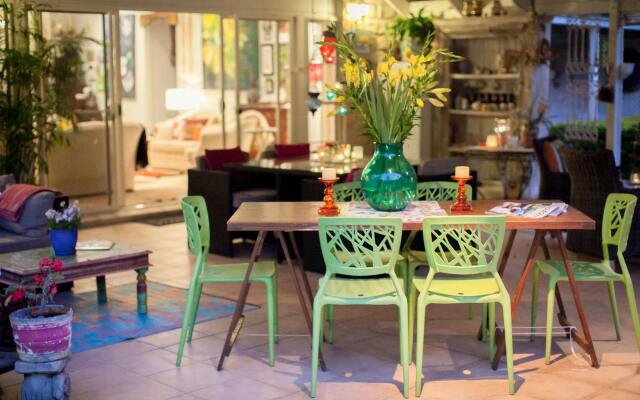 Noosa Valley Manor B&B Retreat