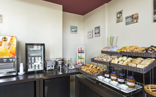 B&B HOTEL Pisa Airport