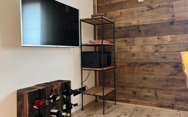 Camelot Luxury Houses Horses