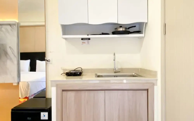 Modern Look Studio At Meikarta Apartment