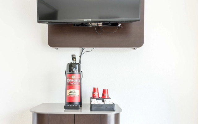 Motel 6 New Iberia, LA