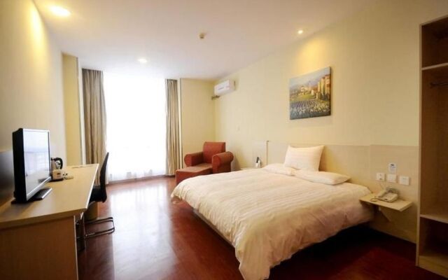 Hanting Express Weifang Shengli East Street Wenhua Road