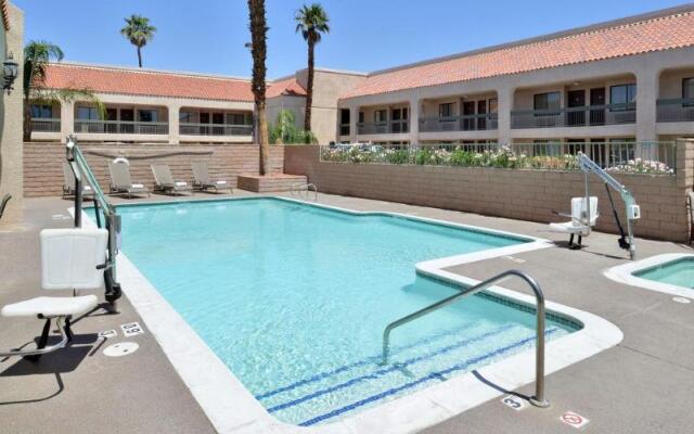 Quality Inn & Suites Indio I-10