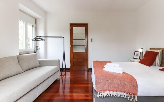 Belem Boutique IV by Homing