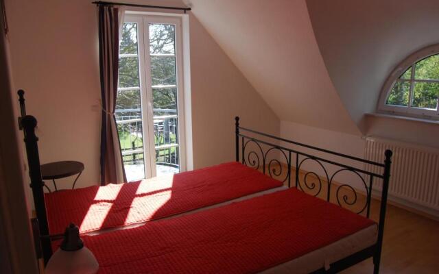 Alte Fischerkate und Möwennest