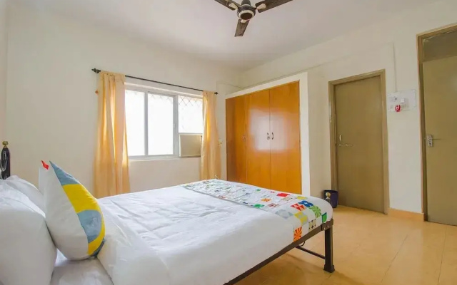 OYO 19181 Home Bright 2BHK Near Club Cubana