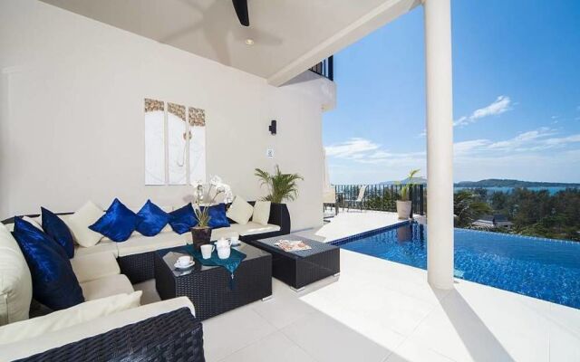 Villa Hin Fa 8 Bed Seaviews in Extensive Modern Grandeur