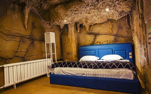 Dalian 1219 Theme Hotel