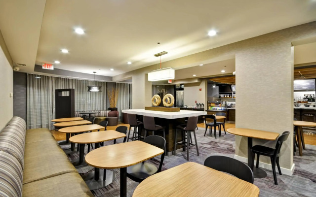 Courtyard by Marriott Jacksonville Airport