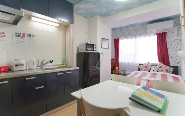 Sunny and Comfortable  Apartment 73