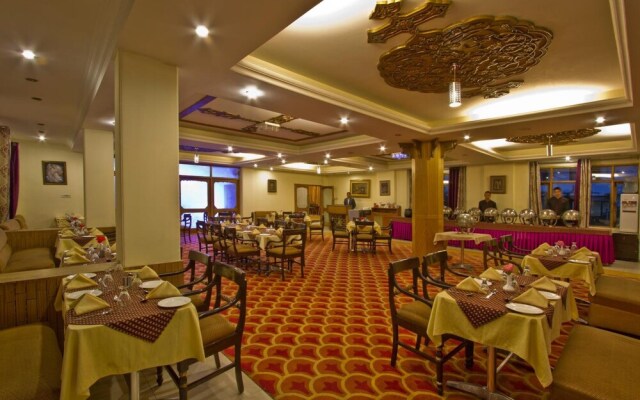 Royal Park Resort