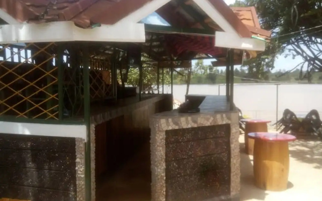 Rock Beach Resort