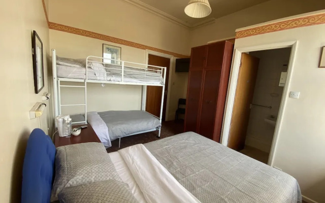 Friends Hotel
