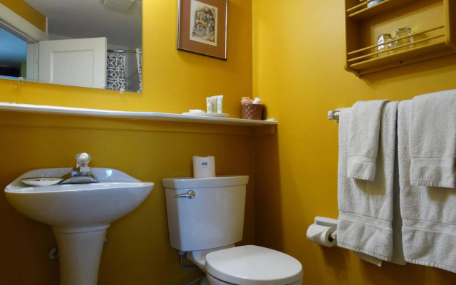 Hochelaga Inn