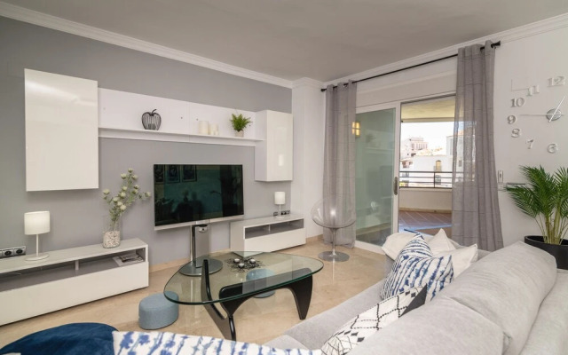 Comfy And Stylish Puerto Banus Apartment