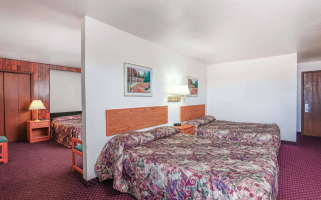 Travelodge by Wyndham Deer Lodge Montana