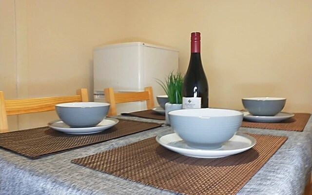 City Centre Home, Free Parking,wifi,netflix,tv