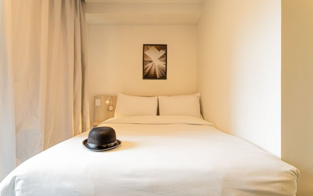 Charlie Sabiá Moema Essential