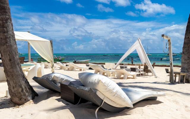 Stylish 3-Bedroom Apartment near the Bavaro Beach