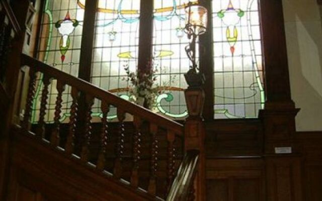 Strathearn Hotel