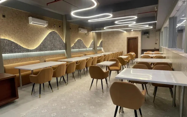 Hotel Cosmos