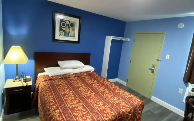 Red Carpet Inn and Suites