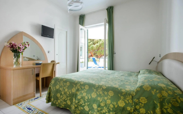 Hotel Il Pino