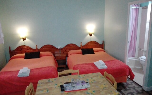 Hostal Pensio 2000