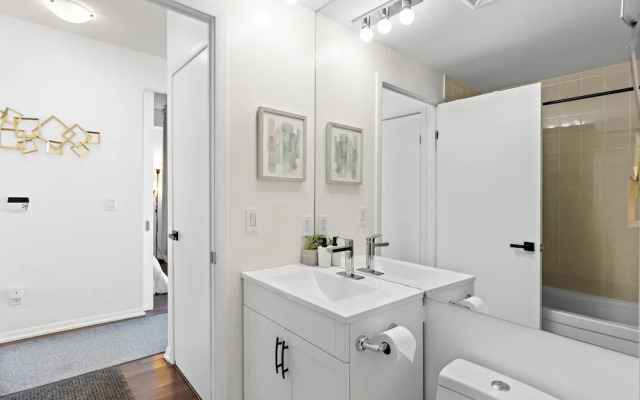 Toronto Waterfront Stay