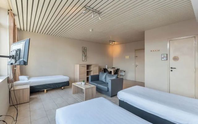 Room-studio Triple Near Noord Station