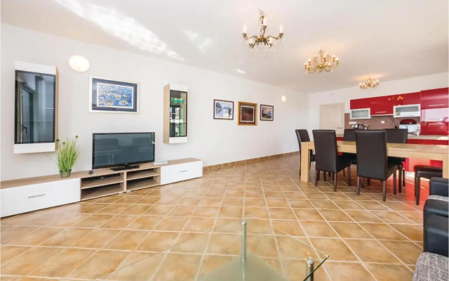 Two-Bedroom Apartment in Privlaka