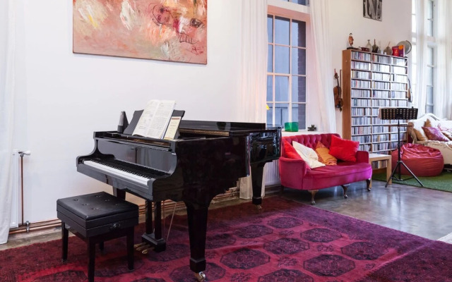 NOLA, 2BDR Windsor Apartment