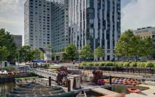 Global Luxury Suites at Kendall West