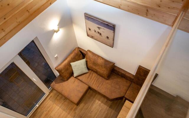 Apartment 5 Peaks