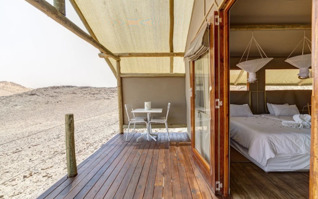 Kanaan N/a'an ku sê Desert Retreat