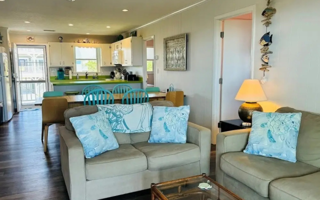 Lime Inn 4 Bedroom Home by RedAwning
