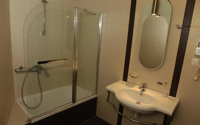 Toti Boutique Rooms
