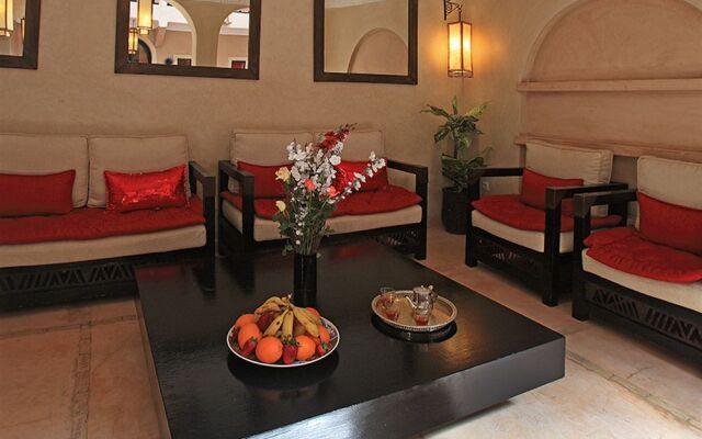 Riad Isis