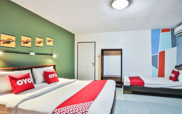 OYO 75304 Riverside Guesthouse