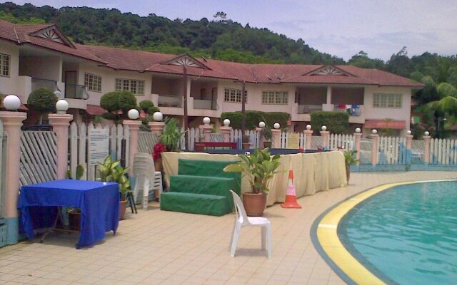 Cherating Bay Resort