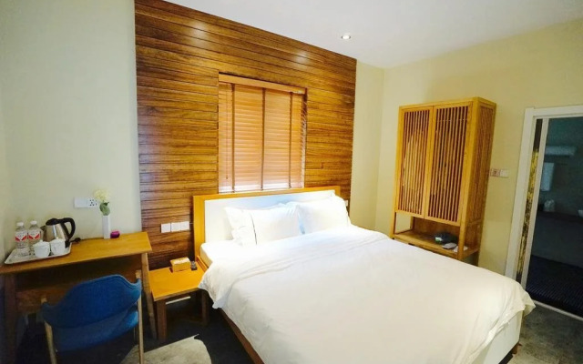 Yiyun Lakeside Hotel