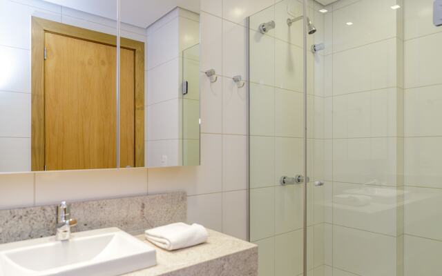 Maravilhoso apartamento de 2 quartos com ótima localização