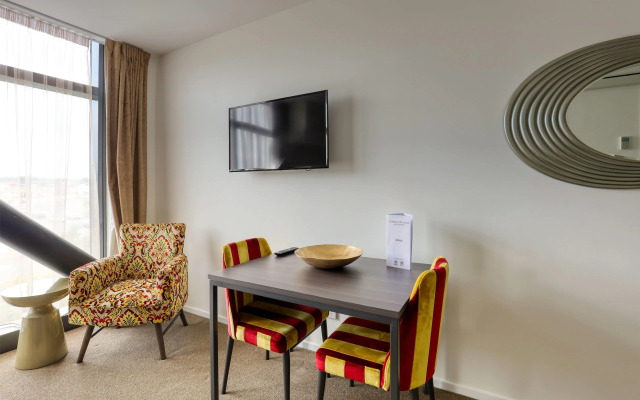Ramada Suites by Wyndham Auckland Manukau Pacific Centre