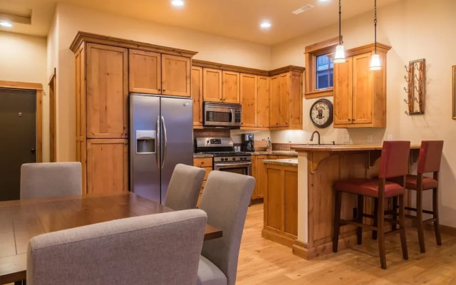 Bozeman - The Legends Chalet