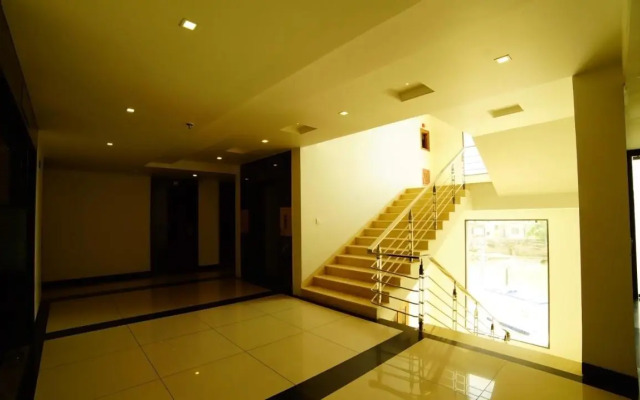 Love Kush Hotel