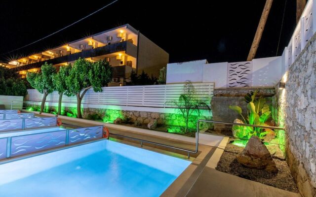 Stay Helios - Aparts & Pool Suites