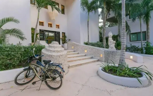 8 Bedroom Luxury Villa With Private Chef Included
